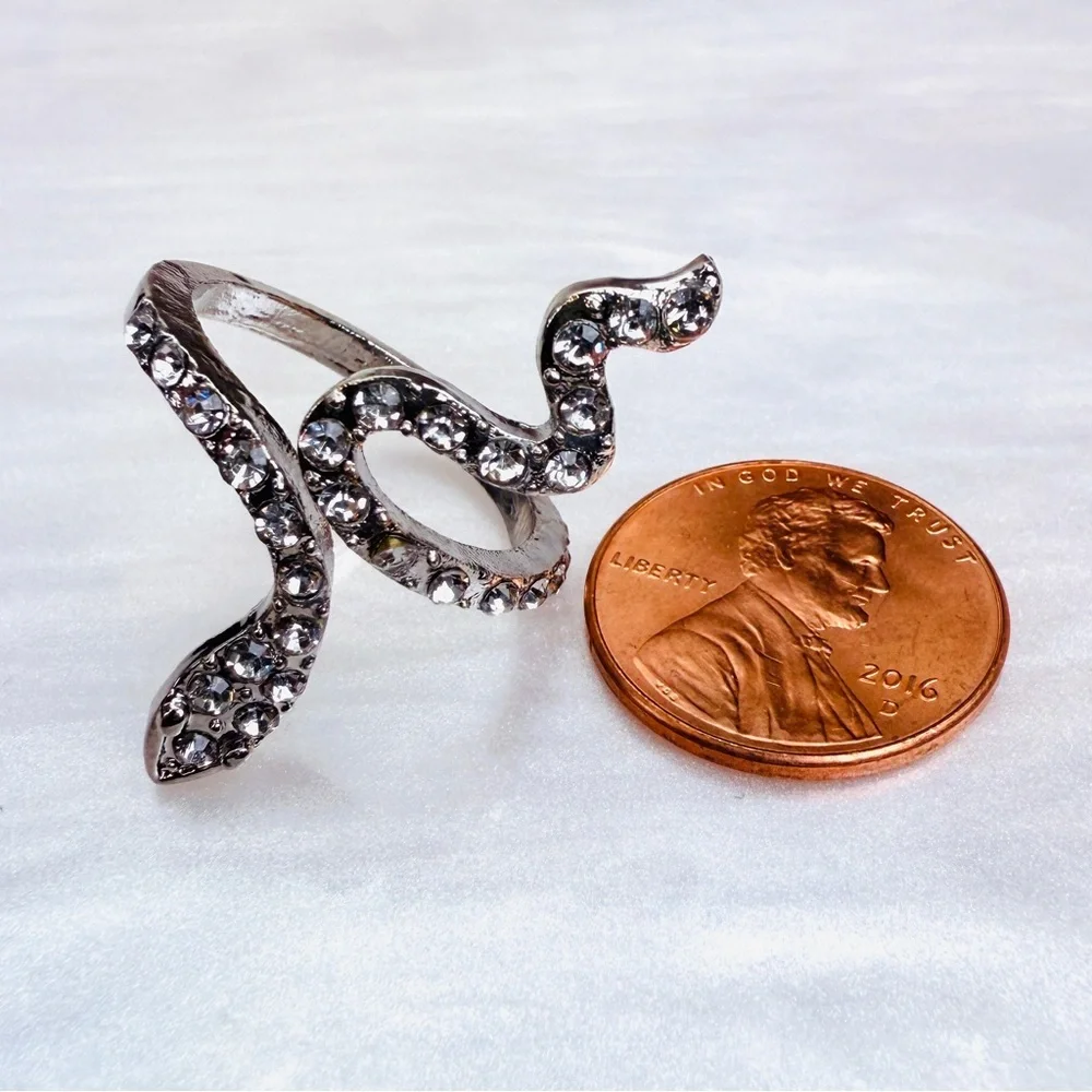 Silvertone clear bling snake size 6 3/4 ring